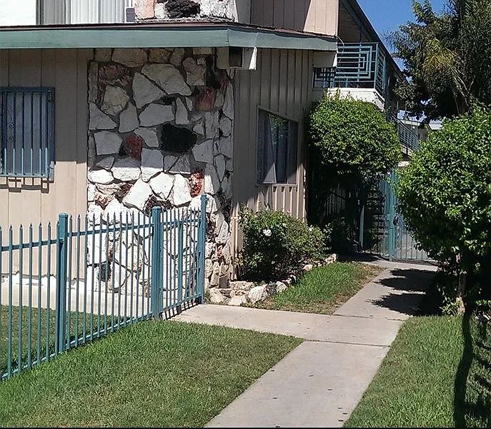 633 E. 99th St. 633 E 99th St Inglewood CA Zillow