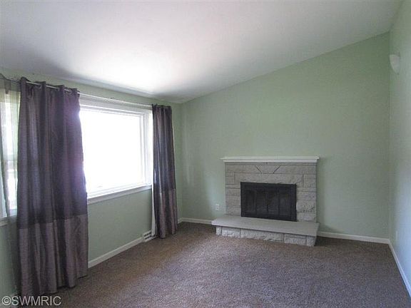 2nd image of 279 Beachfield Dr
