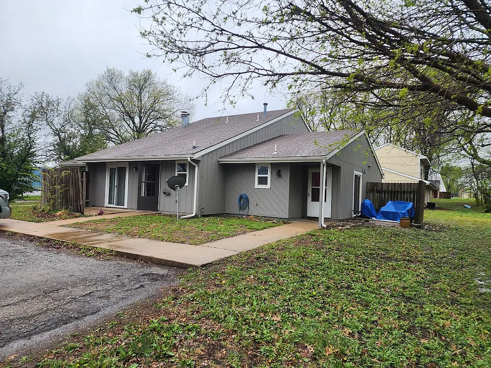 3600 Westridge Dr #C