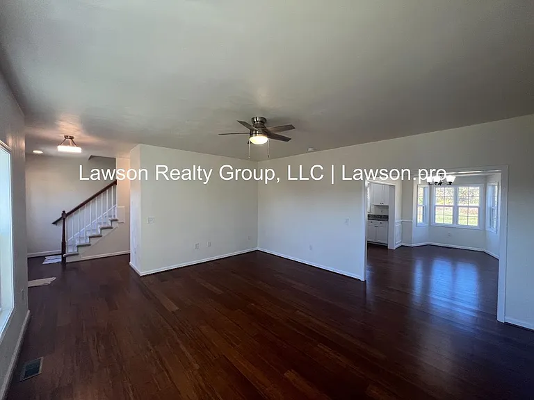 2080 Lawson Ln — Photo 5