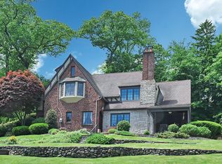 364 Hillcrest Rd, Ridgewood, NJ 07450