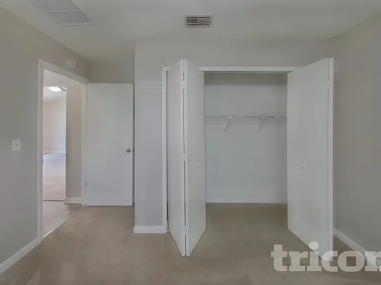 1854 Mackenzie Ct N — Photo 10