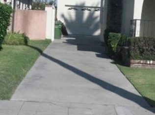 5734 S Van Ness Ave, Los Angeles, CA 90062