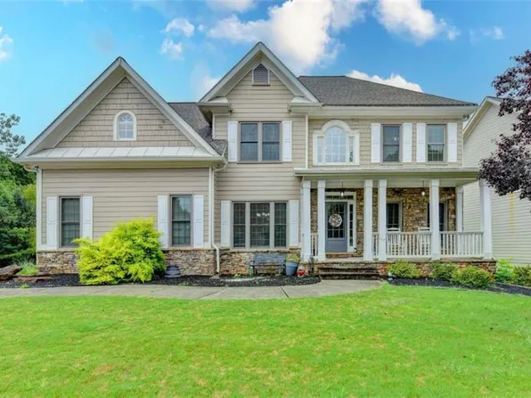 767 Laurel West Ct, Dacula, GA 30019