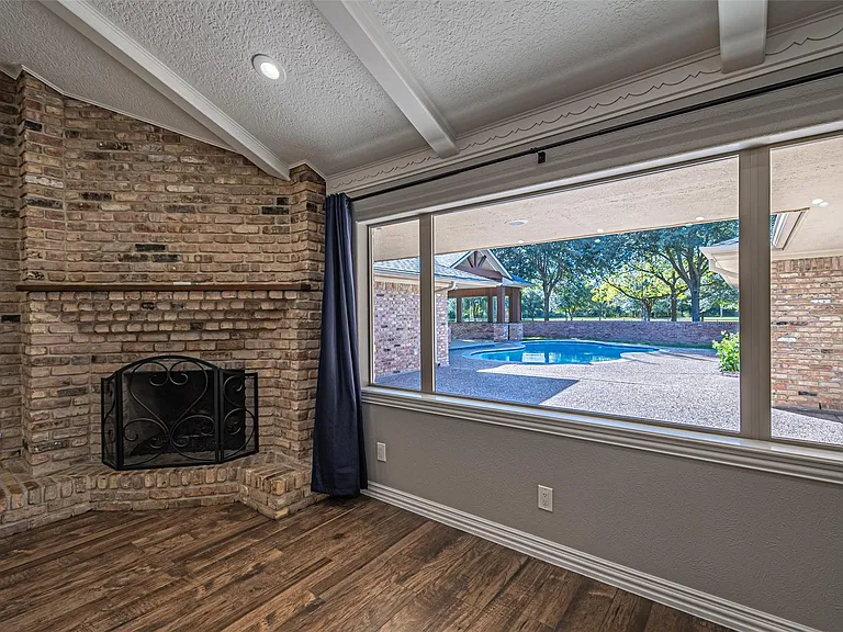 17615 Swansbury Dr — Photo 16