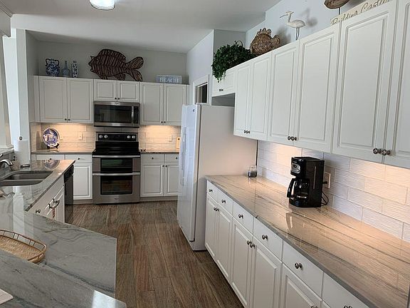 4th image of 8508 Turnberry Ct Unit 8508