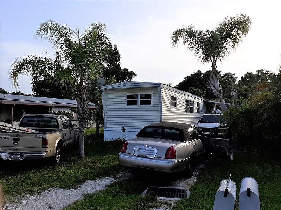 2nd image of 11321 Holiday Ln