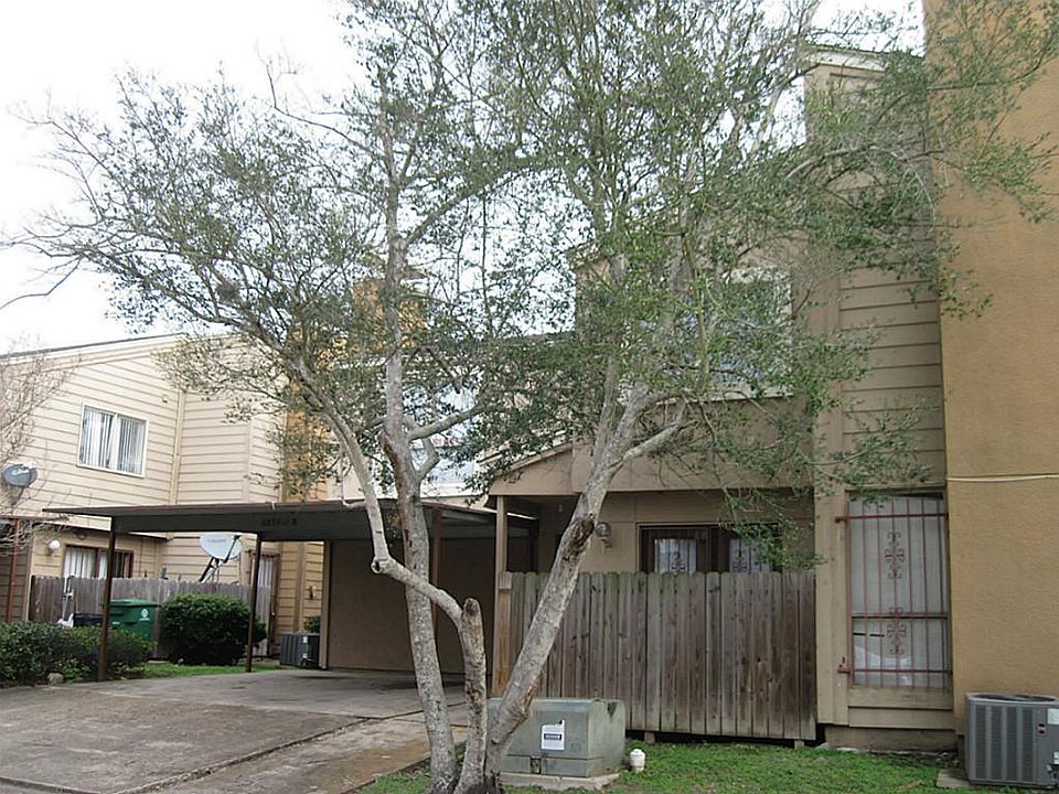 1st image of 6270 Ludington Dr APT 3