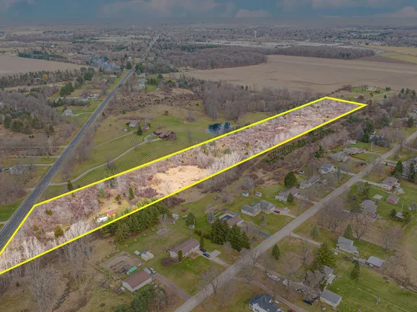 Battle Creek Rd, Charlotte, MI 48813