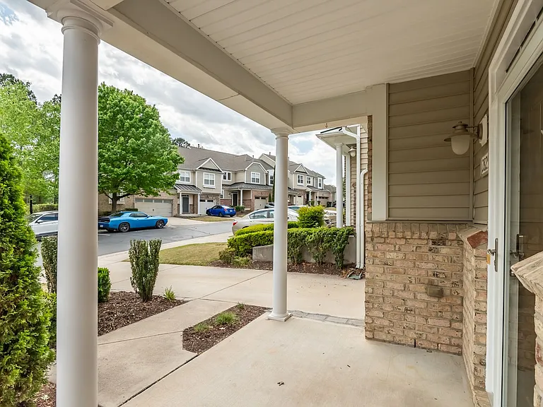 2825 Casona Way — Photo 4