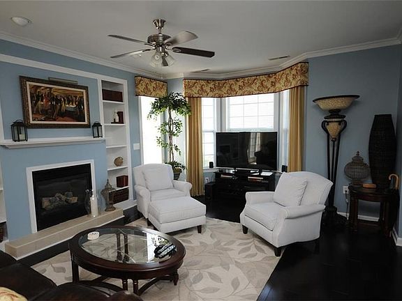 2nd image of 515 Sweet Leaf Pl