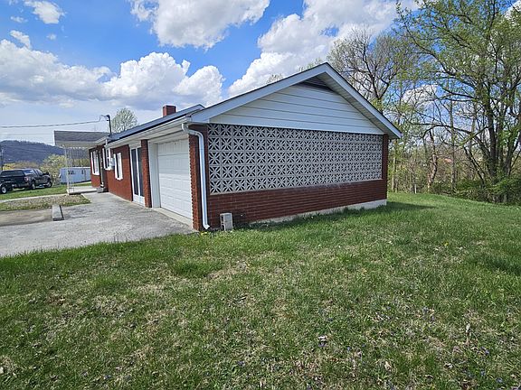 2nd image of 92 Highland Park Dr