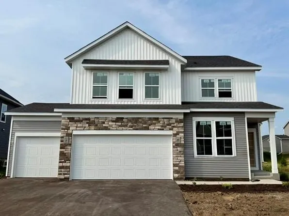 10390 McGregor Blvd, Woodbury, MN 55129