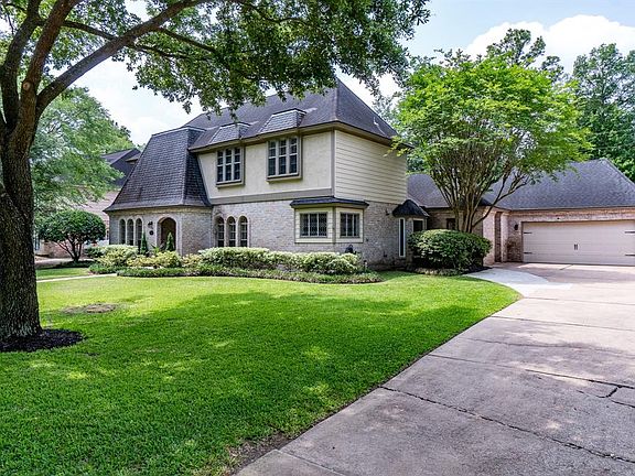 The generous size of the lot allows for a side garage and driveway.