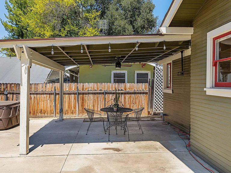 3844 Linwood Pl — Photo 34