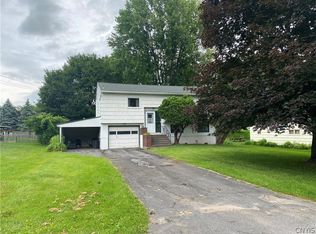 72 W 7th St, Oneida, NY 13421