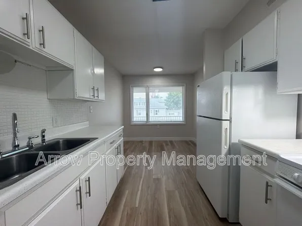 823 N 6th St Unit 304, Beatrice, NE 68310
