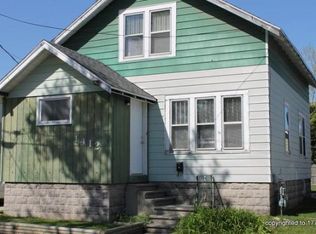 1412 Glenwood St, Two Rivers, WI 54241