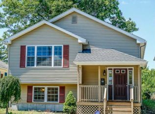 256 River Ave, Providence, RI 02908