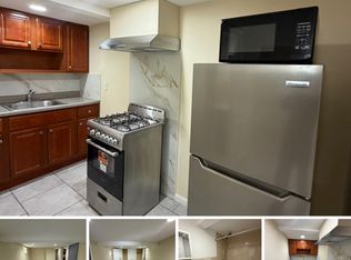 (Undisclosed Address), Saint Albans, NY 11412