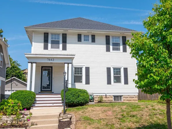 7442 Lincoln PLACE, Wauwatosa, WI 53213
