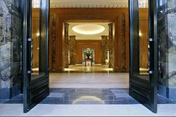 Sold by Douglas Elliman | media 22