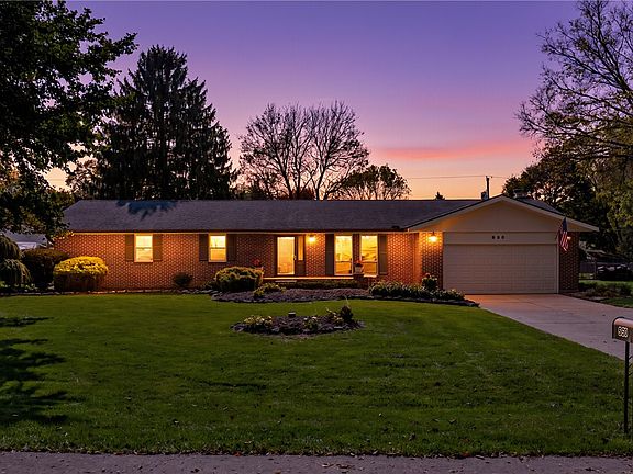 3rd image of 960 Wild Cherry Dr