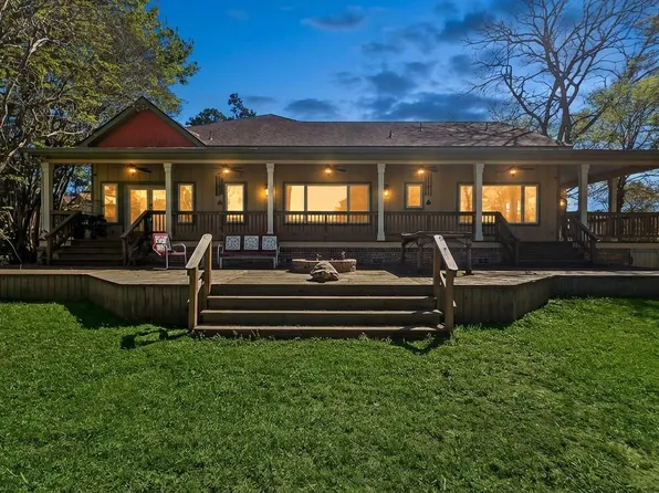 8455 State Highway 150 W, Coldspring, TX 77331