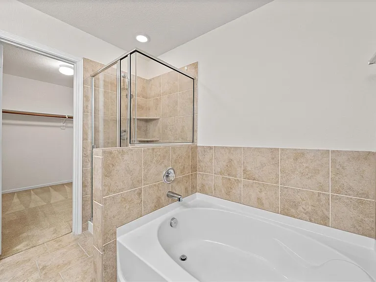 19603 Blue Pine Cir — Photo 26
