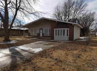 921 Spruce St, Halstead, KS 67056