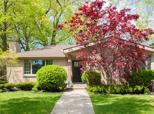 8734 Springfield Ave, Skokie, IL 60076