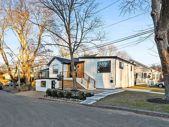 2nd image of 1 Knollwood Rd