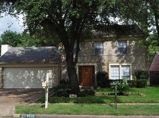 9510 Poynes Dr, Houston, TX 77065