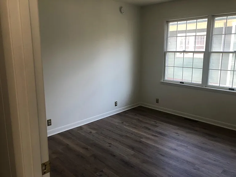 424 Maple St W #1 — Photo 15