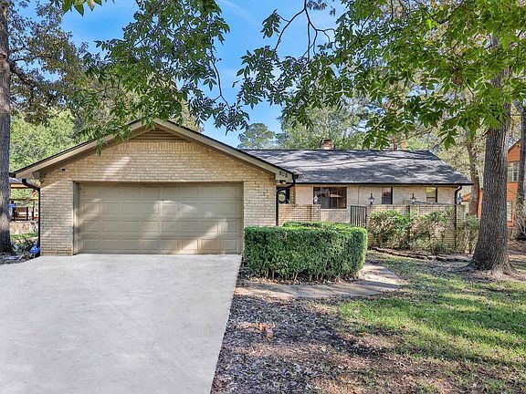 2nd image of 148 S Oak Bluff St