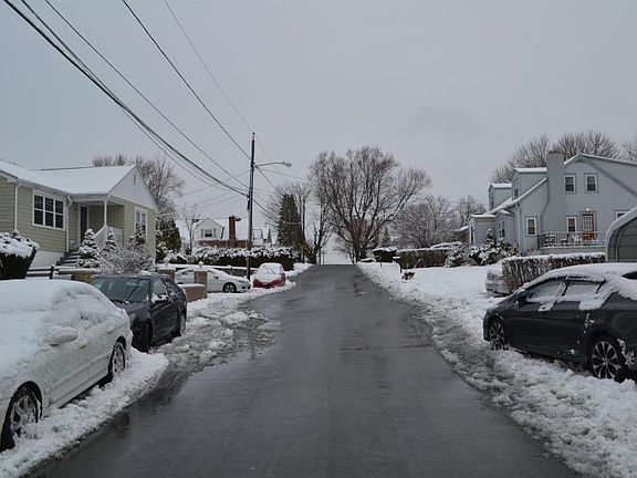 4th image of 36 N Williams St