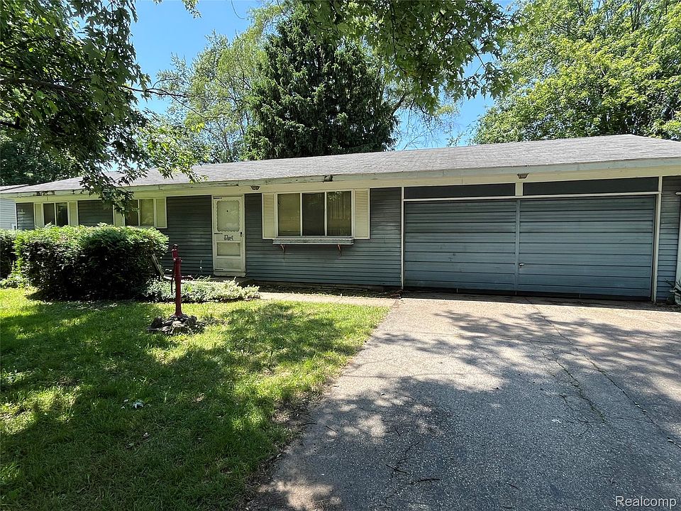 1st image of 45641 Wakefield St