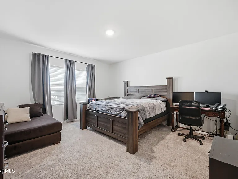 2022 E New Bonnet Ln — Photo 11