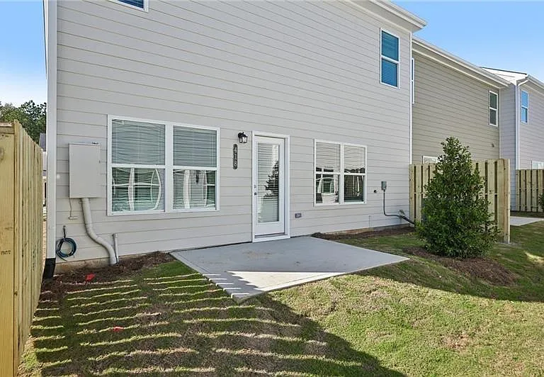 405 Lanier Cir — Photo 35