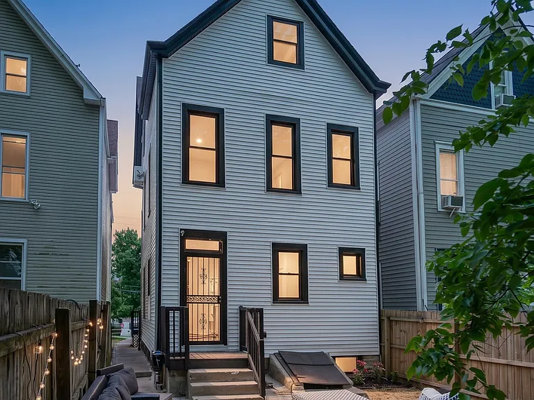 3014 Hackberry St — Photo 2