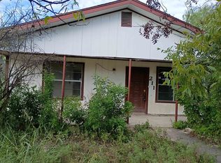 211 Arteaga St, Del Rio, TX 78840