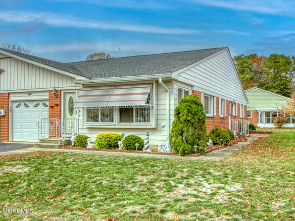 15 Monmouth Lane #B, Whiting, NJ 08759