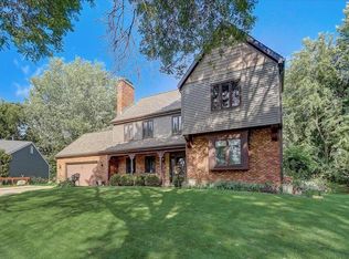 7301 Whitacre Rd, Madison, WI 53717