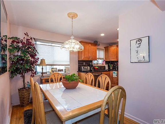 3rd image of 22137 Braddock Ave