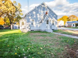 31 Hunt St, Bellingham, MA 02019