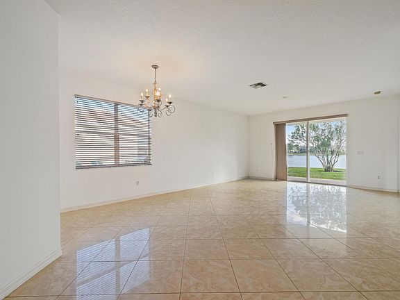 3rd image of 9918 SW Eastbrook Cir