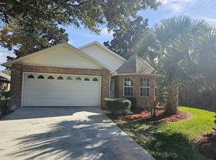 26 Old Macon Dr, Ormond Beach, FL 32174