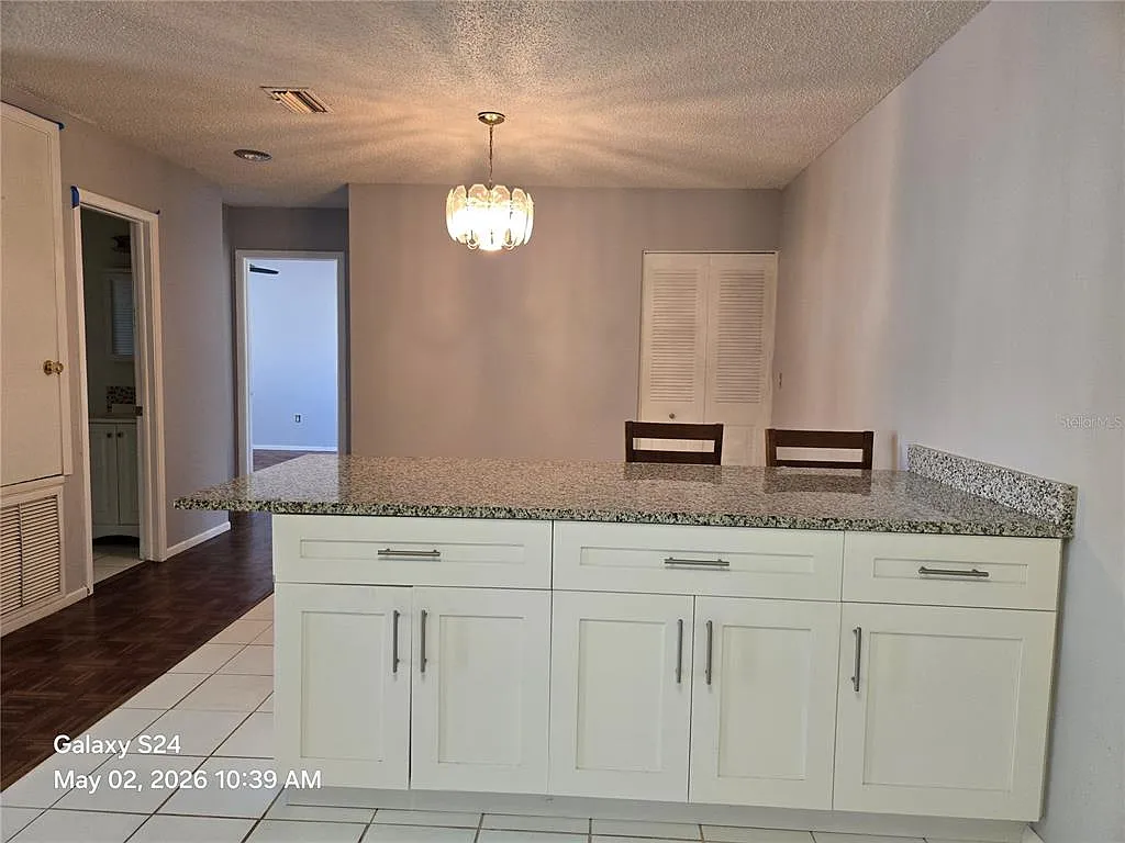 2 bed, 1.5 bath, 1428 sqft, $1,550 — Photo 2
