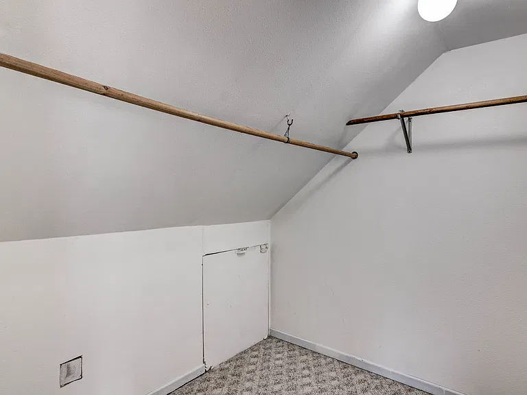 616 Davis Ave — Photo 9