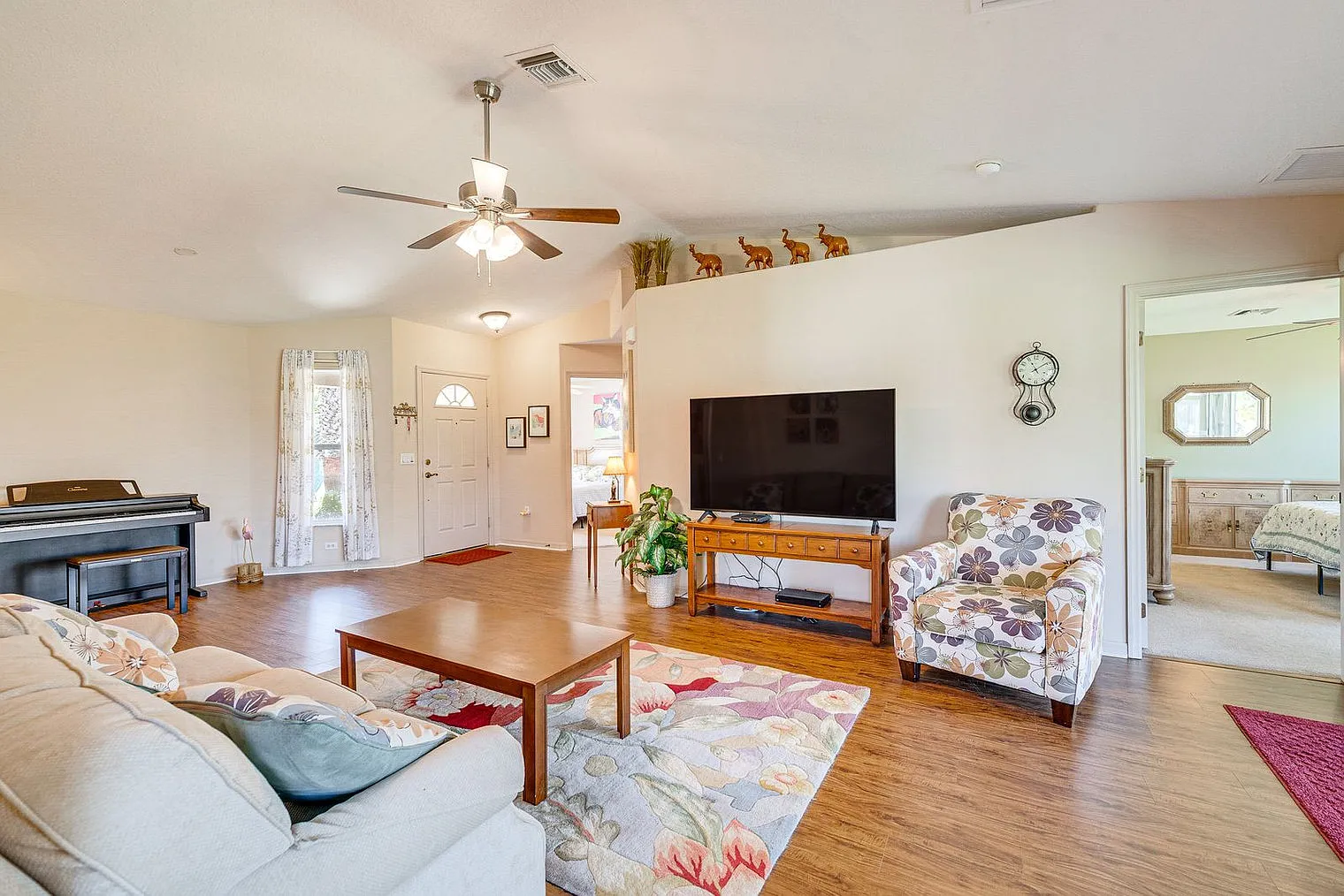 2 bed, 2.0 bath, 1194 sqft, $1,935 — Photo 4